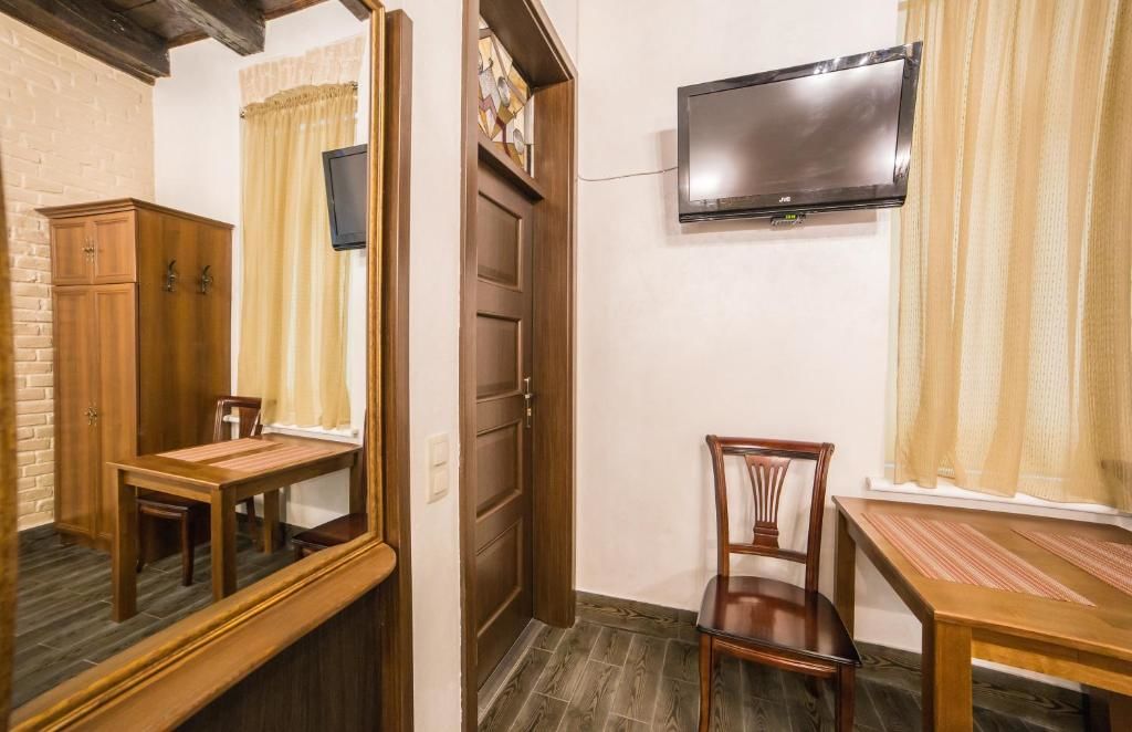 Апартаменты Apartment on Valova 16-2- 2 minutes to Market Square Львов-20