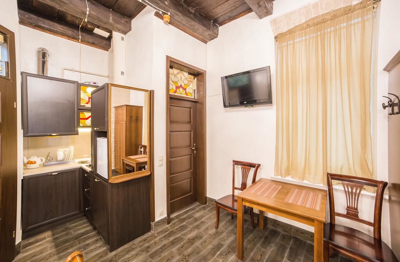 Апартаменты Apartment on Valova 16-2- 2 minutes to Market Square Львов-8